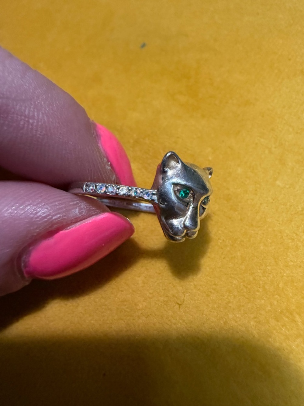 Sterling Silver Panther Head with Green Stone Eyes and diamond - Picture 2 of 7